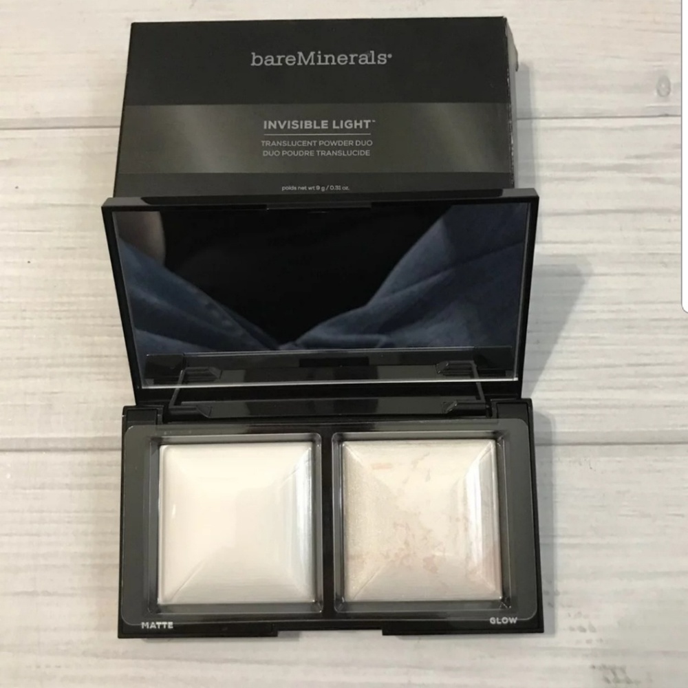 bare minerals Invisible Light
